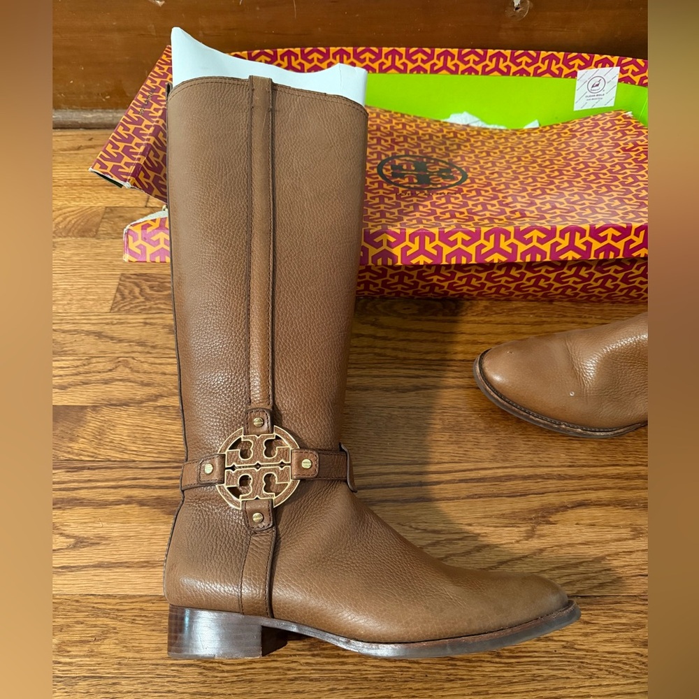 Tory Burch - Amanda Riding Boots in Almond Tumbled Leather - Size 9 - Picture 5 of 13